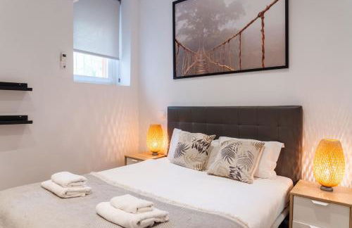 AR IFEMA piso moderno cerca aeropuerto y feria Madrid - Foto 26