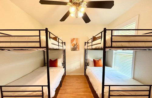 Zilker Home 3 Bedroom 2 Bath with Backyard - Foto 3