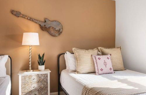 Pool, Walk Restaurants plus Bars on Famous Music Row - Foto 21