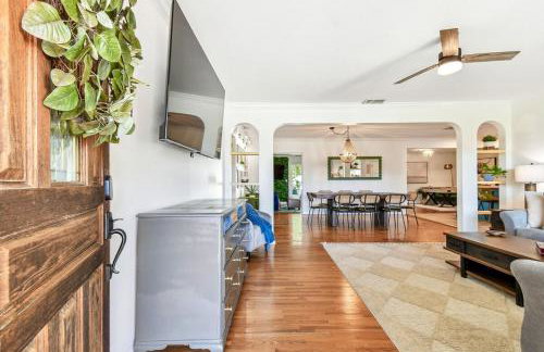 Tampa Group Retreat l Pool l Hot Tub l Outdoor Fun! - Foto 8