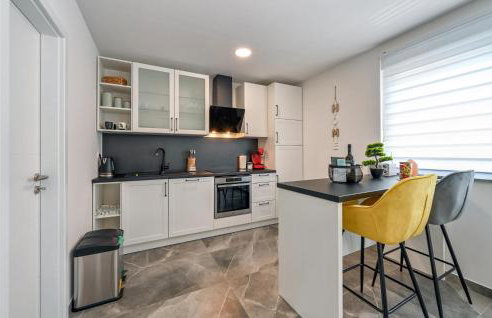 2 Bedroom Beautiful Home In Lepoglava - Foto 7