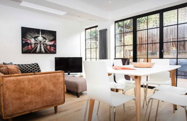 Stylish Newly Refurbished 2 Bedroom Flat With Terrace - Foto 10