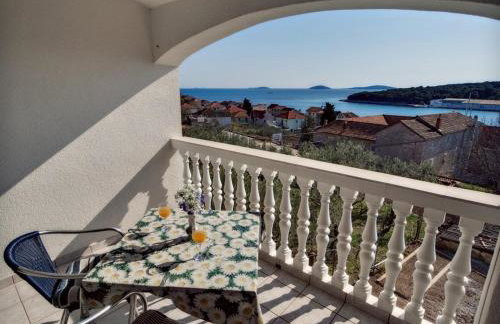 Apartments by the sea Prvic Luka, Prvic - 12064 - Photo 20