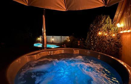 Dom Grabowa z sauną , podgrzewanym basenem i balią z hydromasażem - Foto 1