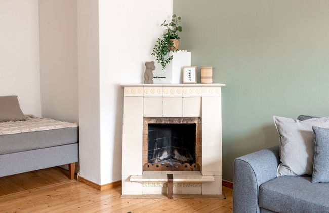 2ndhomes Spacious & Cozy 1BR Home - Photo 14