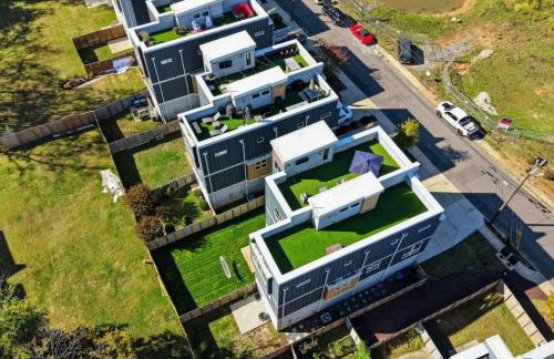 Modern 4-Story 3-BR Townhome with Rooftop Lounge - Foto 19