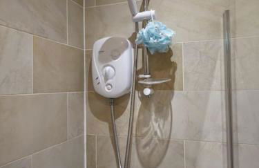 2 Bedroom Modern stylish Apt in Glasgow City Centre - Photo 15