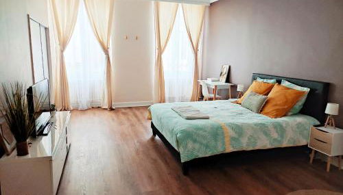 157m2, 4 chambres, 4 salles de bains, 2 WC, 2 parkings en hypercentre - Foto 2