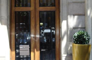 Claris Apartments - Photo 13