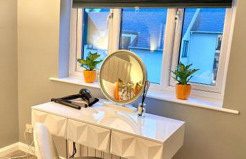 High Rise Apartment - Photo 14