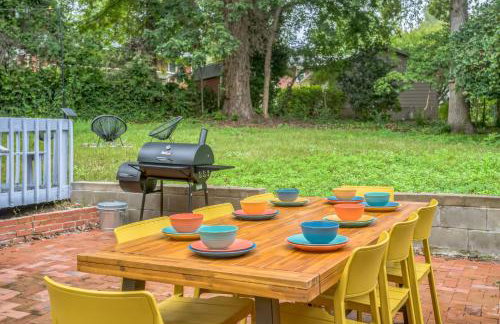 Centrally Located 4BD Home BBQ Downtown Nearby - Foto 36