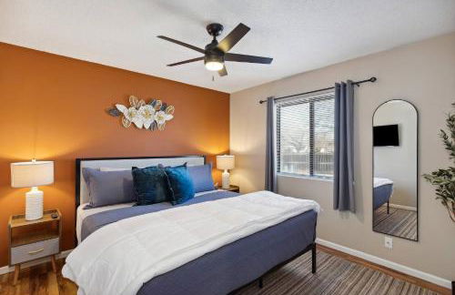 HotTub, Theater, Kings, & Firepit - NearWesley - Foto 12