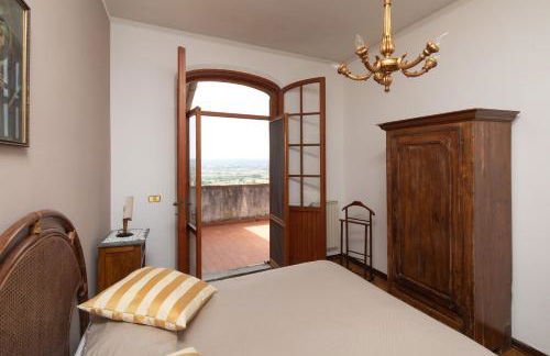 Exclusive 1970s villa with pool and garden by VacaVilla - Foto 20