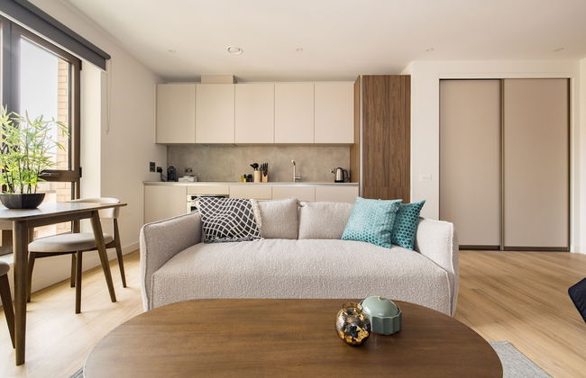 London Greenford by Charles Hope - Foto 33