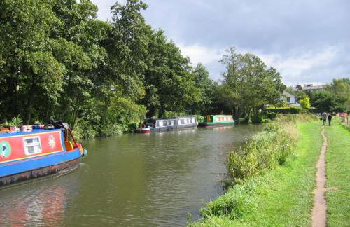Modern Apartment in the heart of Guildford - Foto 27