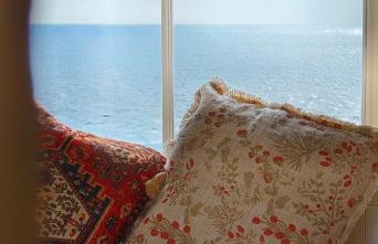 Ocean Whisper - 2 Bedroom Sea Front Apartment - Foto 8