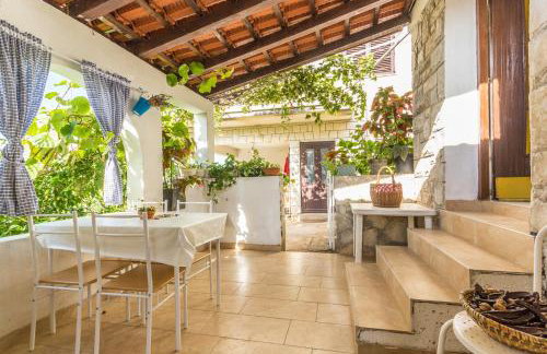 Family-friendly apartments with swimming pool Rogac, Solta - 19809 - Photo 30