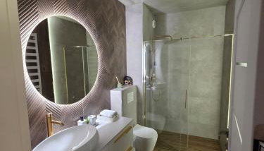 The Lucky Five at Glivia Parking&Garden - Foto 5, Shower