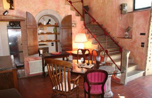 Borgo Medievale di Poggio Alla Pieve Relais, Food & Art - Foto 71