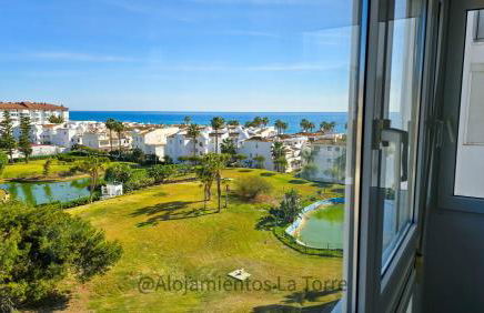 Laguna Beach Premium - Alojamientos La Torre - Photo 16