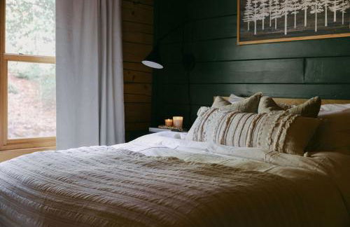 Award-Winning A-Frame with Views and Cedar Hot Tub - Foto 37