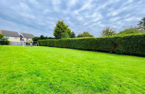 The Netherend Inn - Pet Friendly Haven - Photo 18