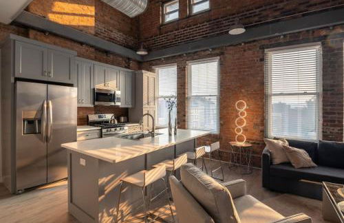 BUBBLES FANTASY SUITE Explore OTR and Rhinegeist - Foto 1