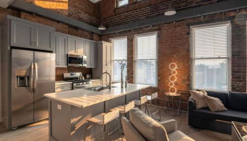 BUBBLES FANTASY SUITE Explore OTR and Rhinegeist - Photo 1