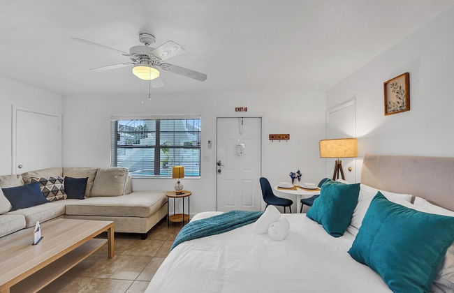 WAVES ON DESOTO - Photo 45