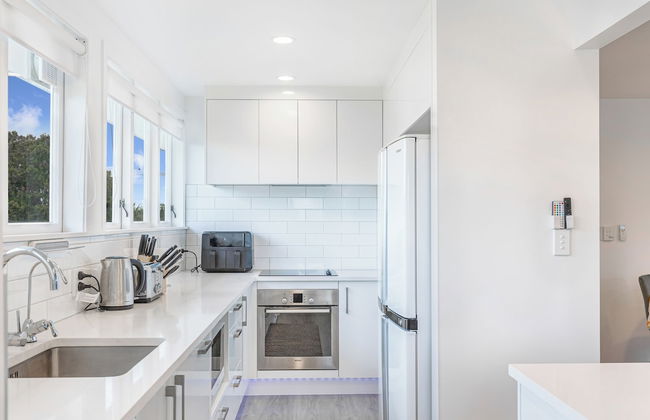 Ellerslie 3BR House | Fresh Reno | Zodiak Stays - Foto 11