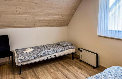 2 Bedroom Gorgeous Home In Zuromino - Foto 9