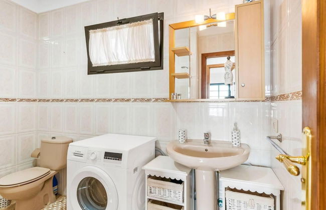 Apartment Edith - Ocean View Just Above the Beach - Photo 9