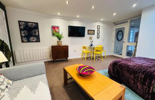 #11 Impressive and Spacious Studio Sleeps 4 - Foto 4