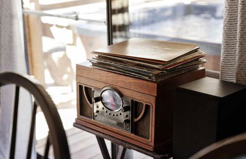 Waterfront w Hot Tub Fire Pit Deck & Water Toys - Foto 37