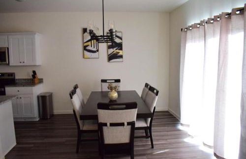 4BR Beautiful Home in Princeton - Photo 3