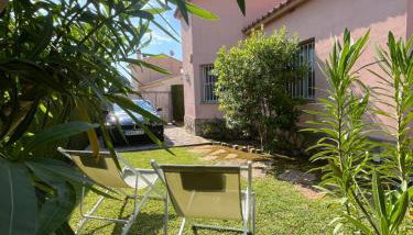 Villa con jardín en Oliva Nova Golf a 100m de la playa - Foto 4