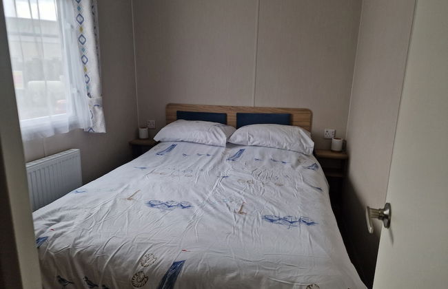 Welcoming 3 Bedroom Caravan 2 Min Walk to Beach - Foto 6