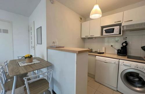 T2 Calme et Paisible Parking Piscine - Foto 8