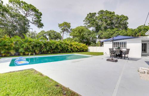 Bright Pinellas Park Getaway with Private Pool! - Foto 25