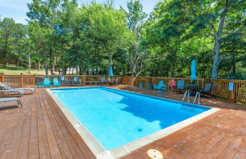 Table Rock Lake Cabin - The Oaks #5 with Lake Access & Hot Tub - Foto 37