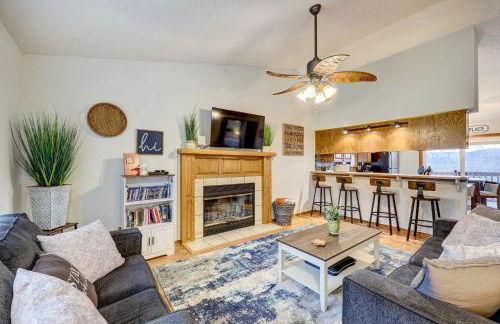 Holiday Island Vacation Rental with 2 Balconies - Foto 1