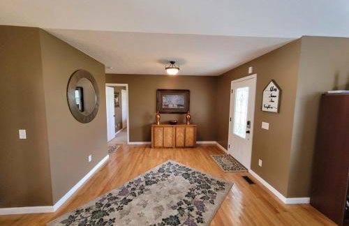 Fenced backyard! 6 miles to Cookeville Boat Dock! - Foto 10