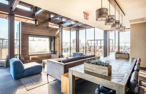 UES 1BR w Gym Rooftop Doorman nr The MET NYC-351 - Foto 16