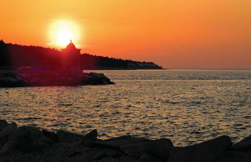 Cozy Home In Postira With Wifi - Photo 37