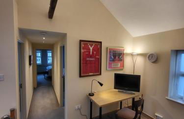 The Coach House - Photo 21