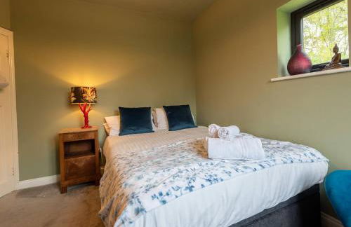 Acorn Lodge Luxury Retreat In a Stunning Oasis With Hot Tub - Pass the Keys - Foto 36