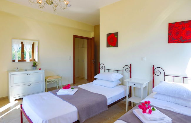 Villa Aloni in Paxi With 2 Bedrooms and 3 Bathrooms - Photo 29