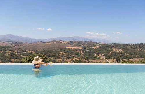 Eforasis Villas, with Heated Spa Whirlpool, by ThinkVilla - Foto 32