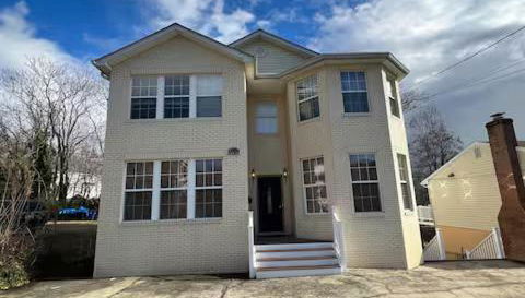 25 - Luxury 4 BR, 2 and half Baths, in Upper Level of the house, and nonsmoking - Foto 1