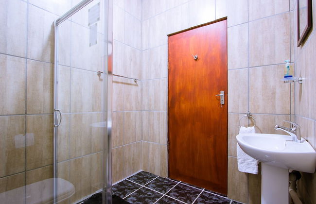 Gariep Dam SunRose Group of Guest Houses - Foto 65